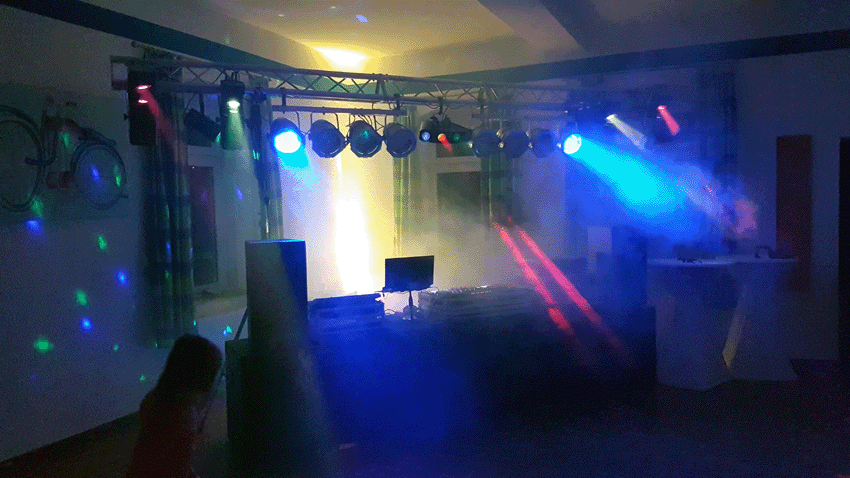 DJ-Tekkada, Hochzeits & Event-DJ Aufbau Hölzerne Hochzeit in Sande, Gödens